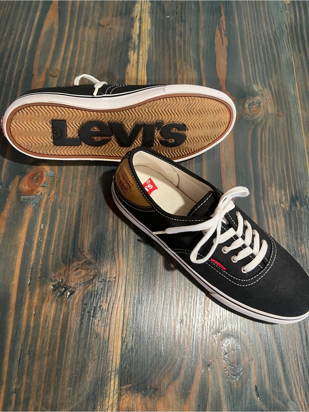Levi's  Black Canvas Low-Top Sneakers Size 9.5
